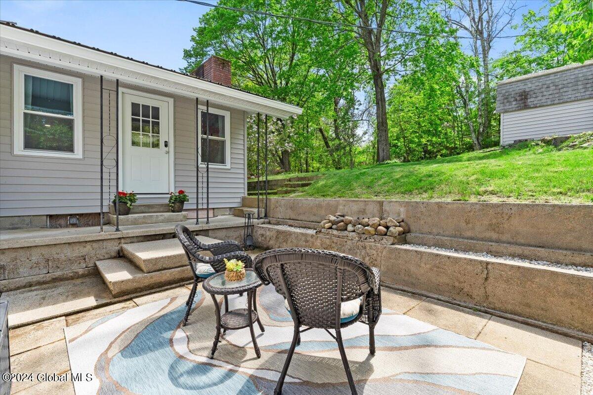 47 Thomson Avenue