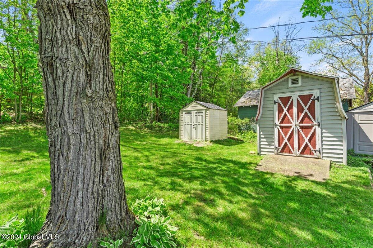 47 Thomson Avenue