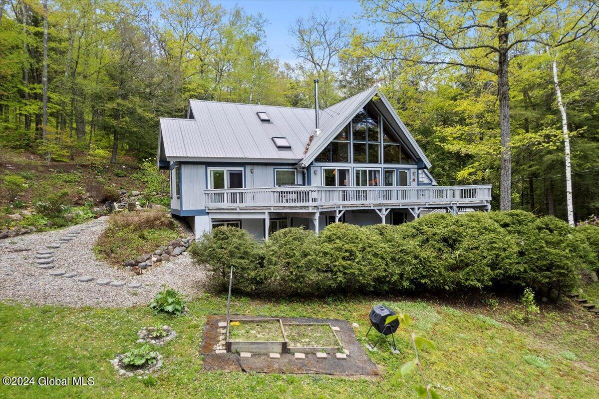 609 Diamond Point Road