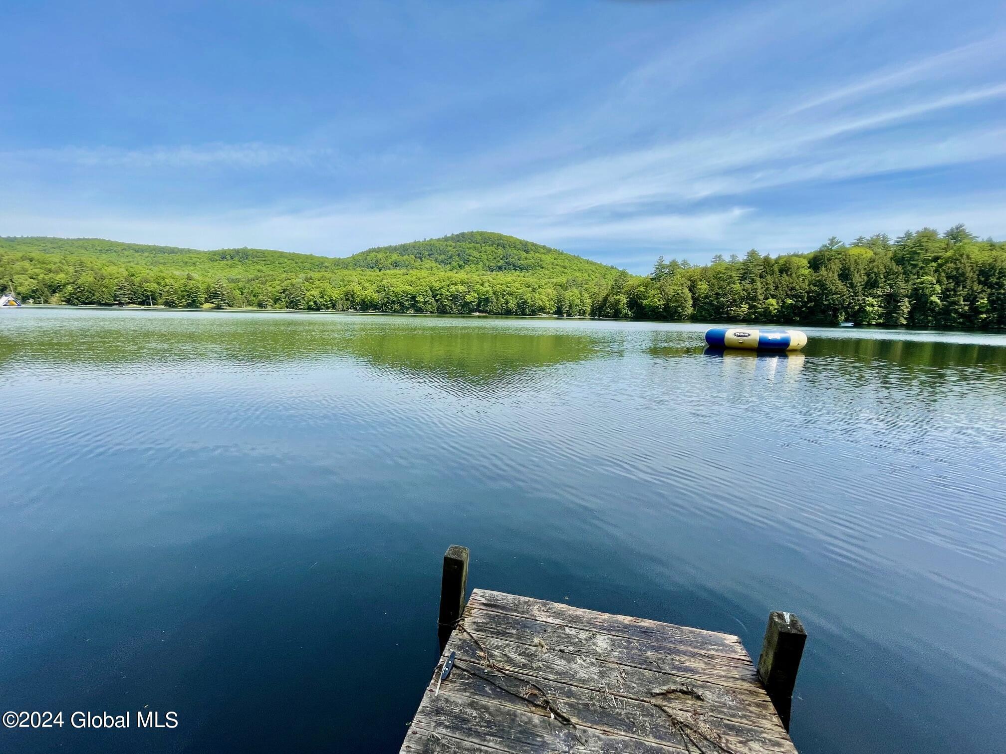 124 N Copeland Pond Way
