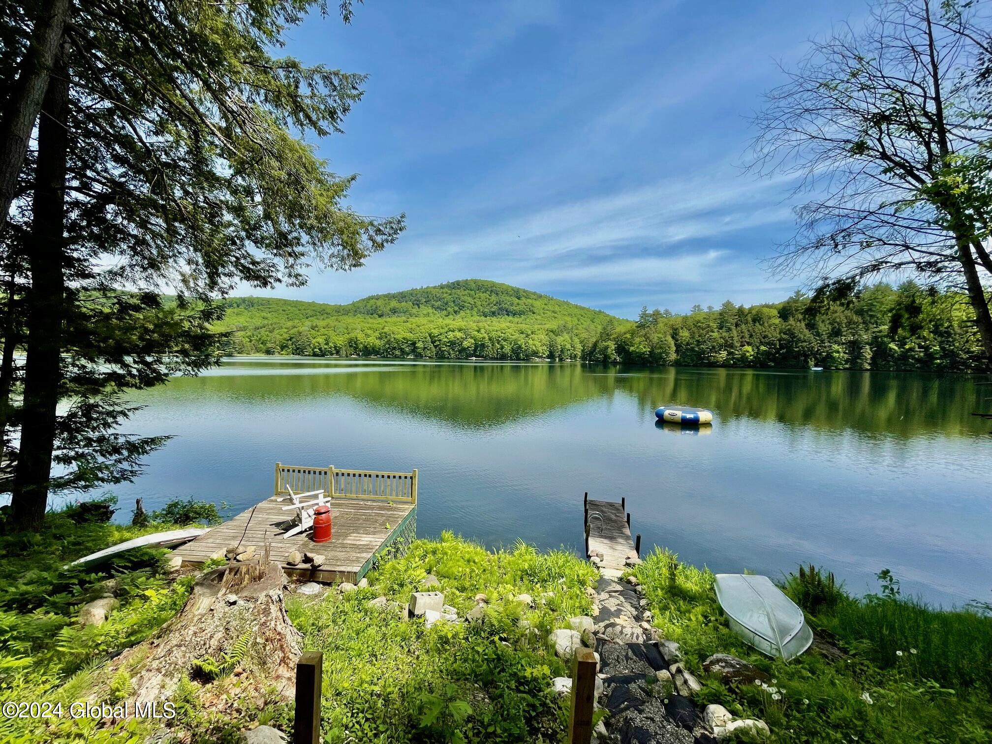 124 N Copeland Pond Way
