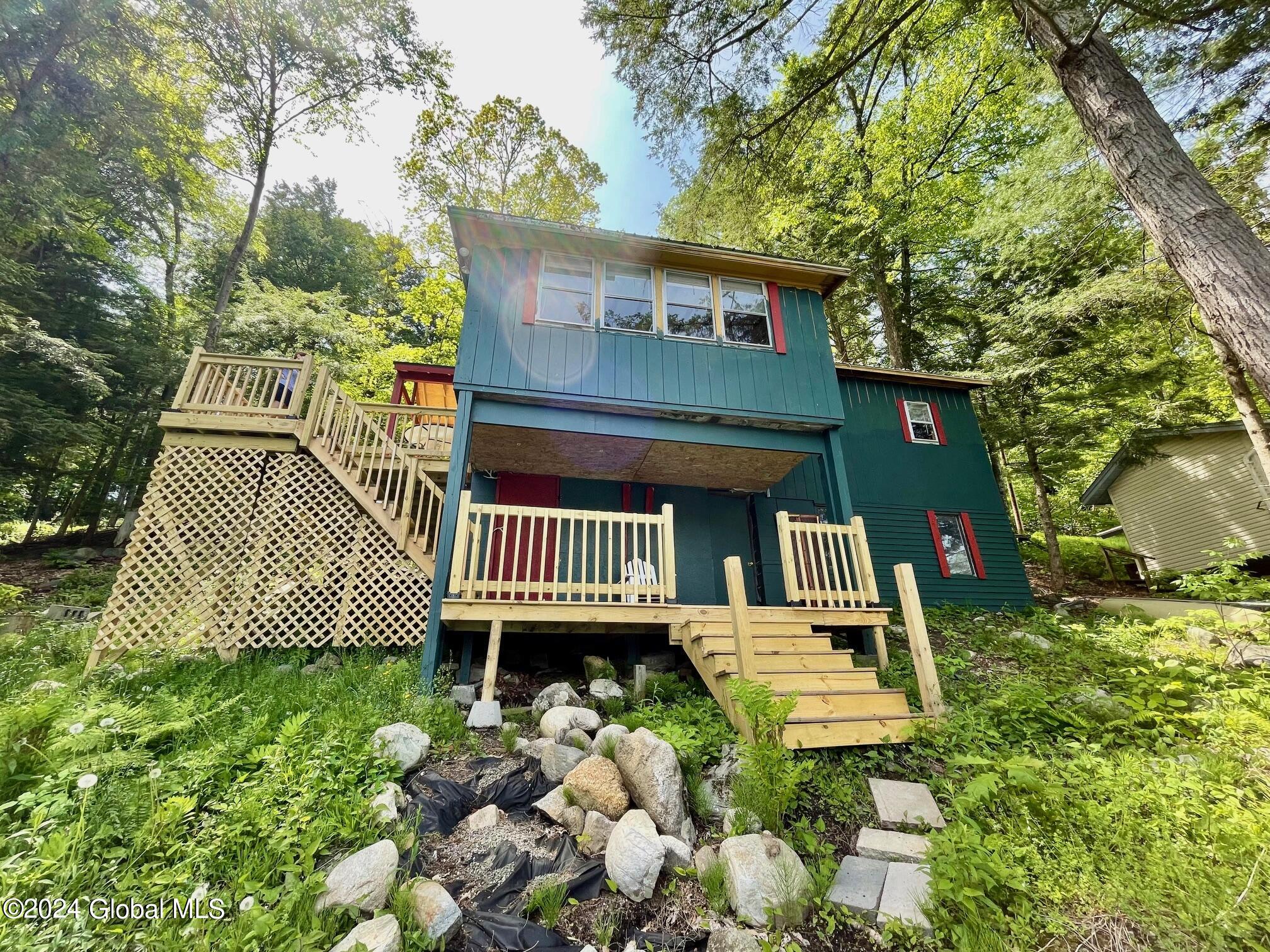 124 N Copeland Pond Way