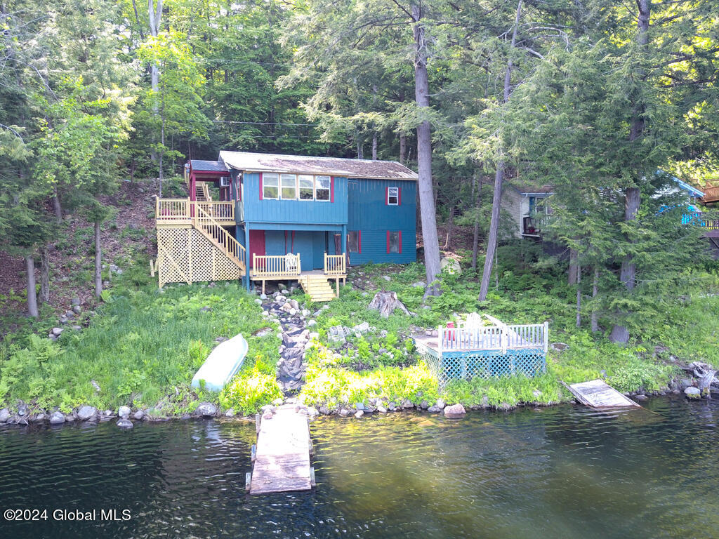 124 N Copeland Pond Way