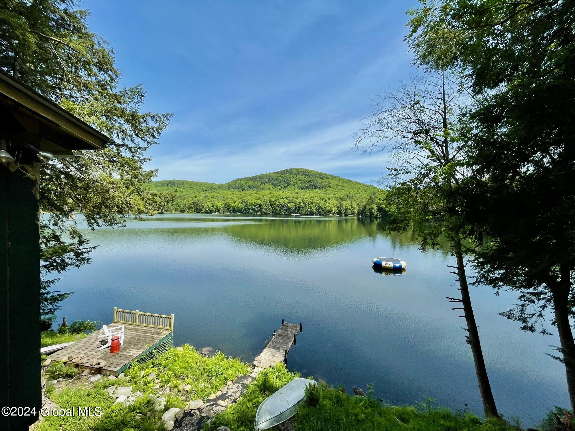 124 N Copeland Pond Way
