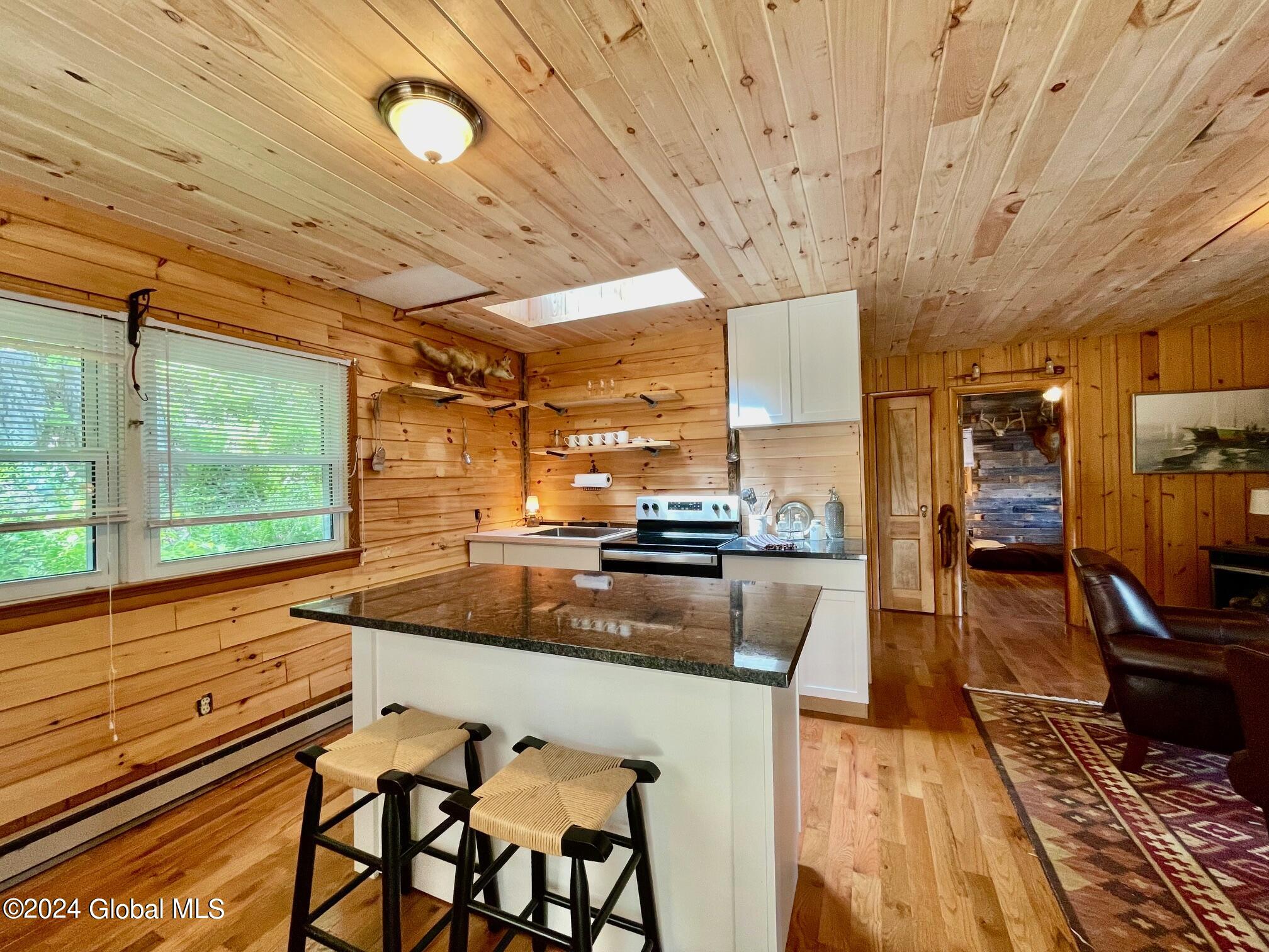 124 N Copeland Pond Way