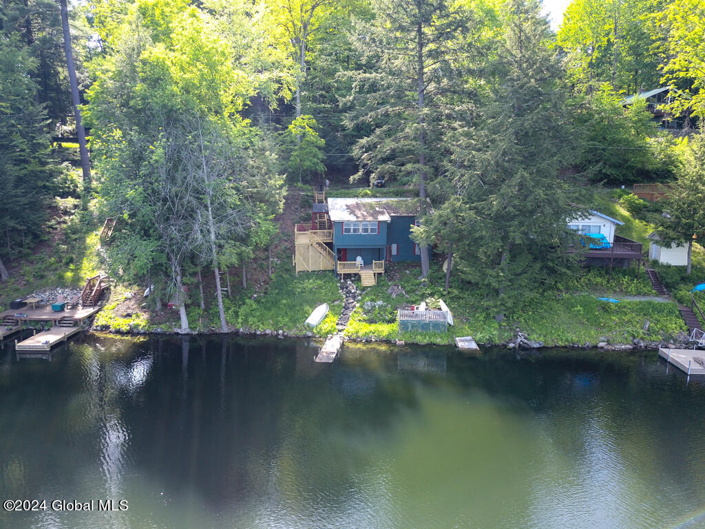 124 N Copeland Pond Way