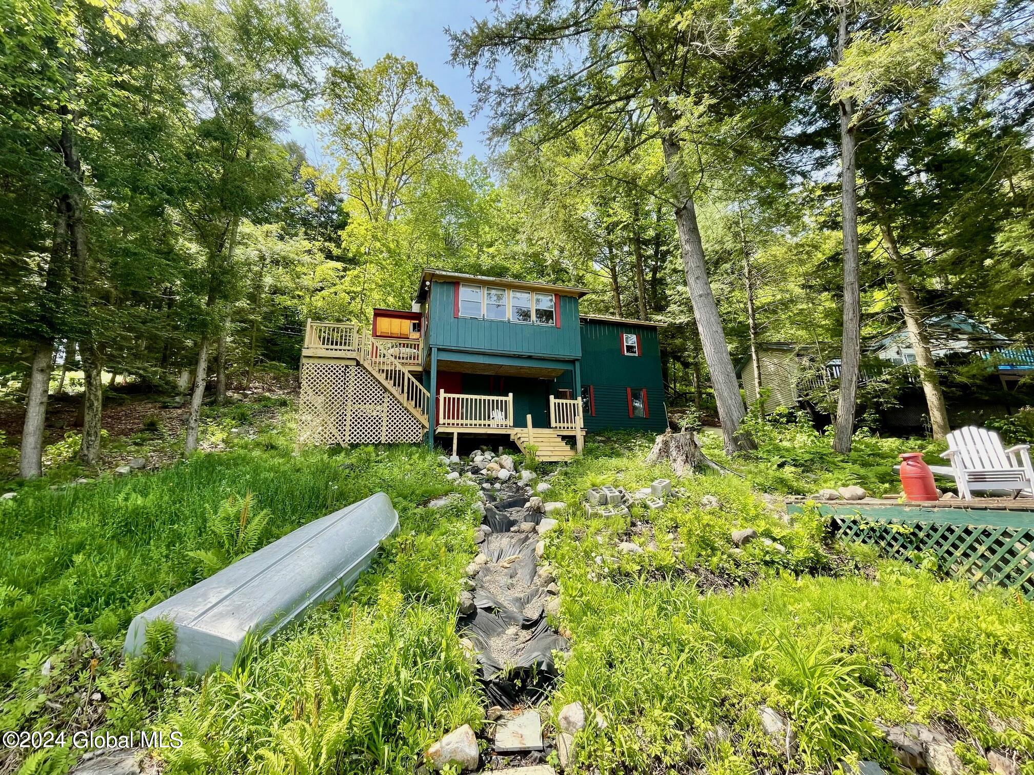 124 N Copeland Pond Way