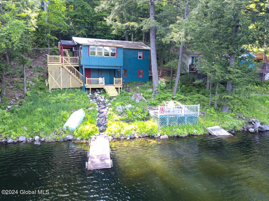 124 N Copeland Pond Way