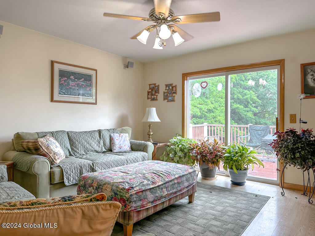 10 Bluebird Lane