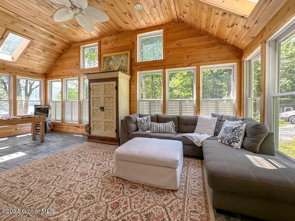 27 Westover Loop
