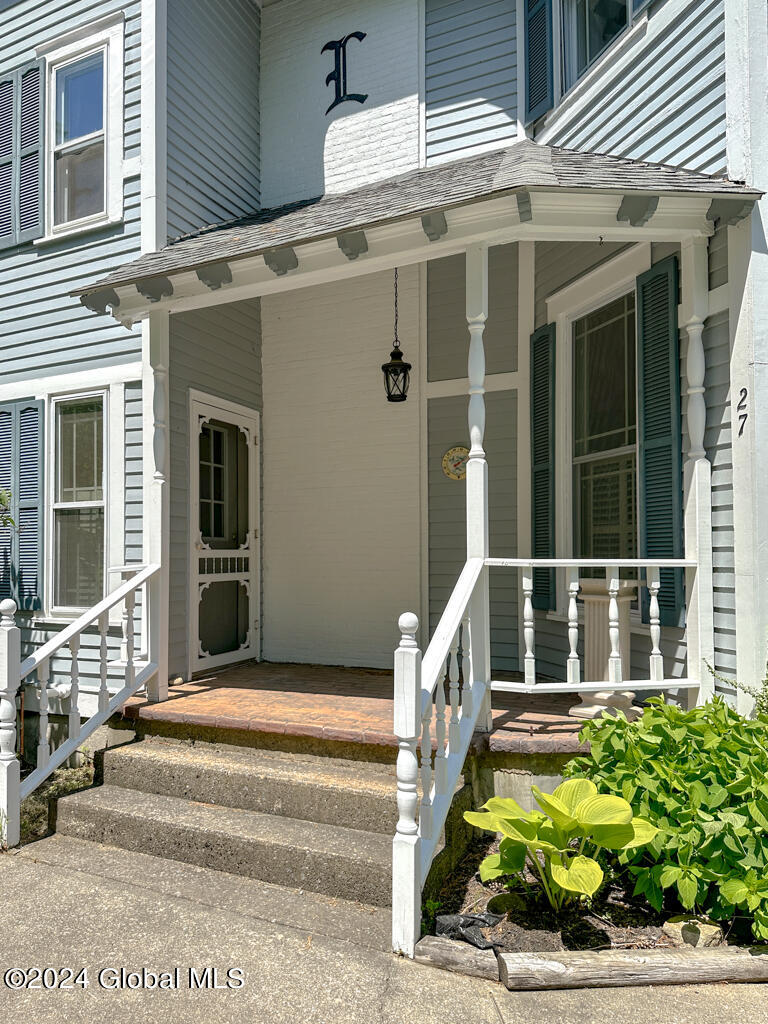 27 Westover Loop