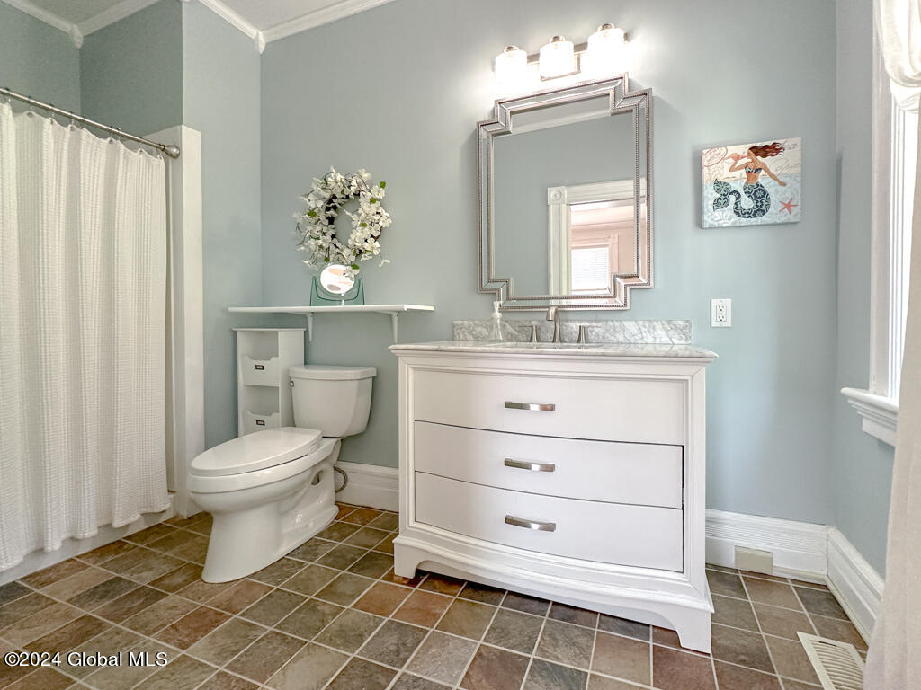 27 Westover Loop