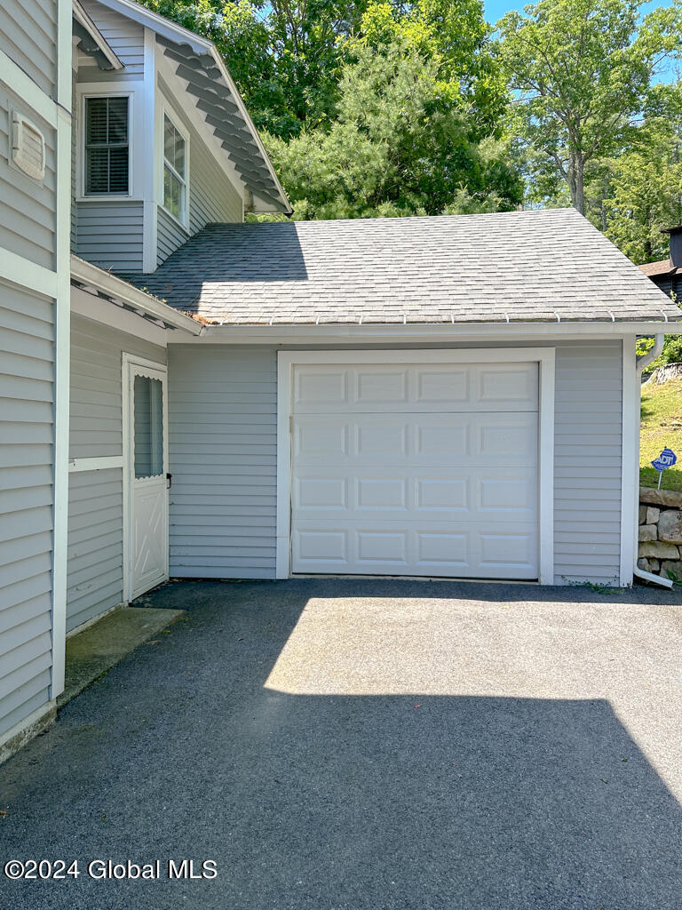 27 Westover Loop