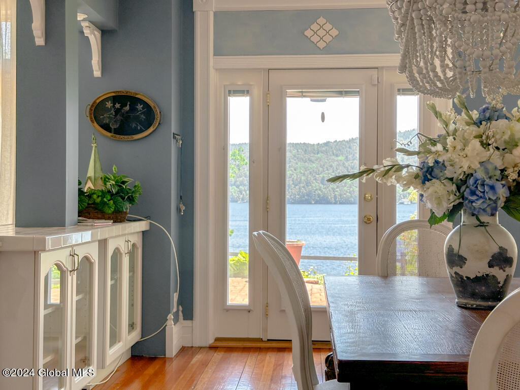 27 Westover Loop