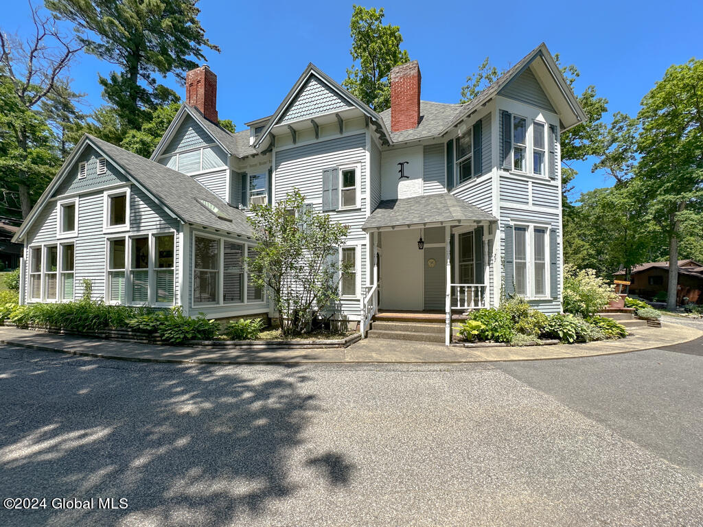 27 Westover Loop