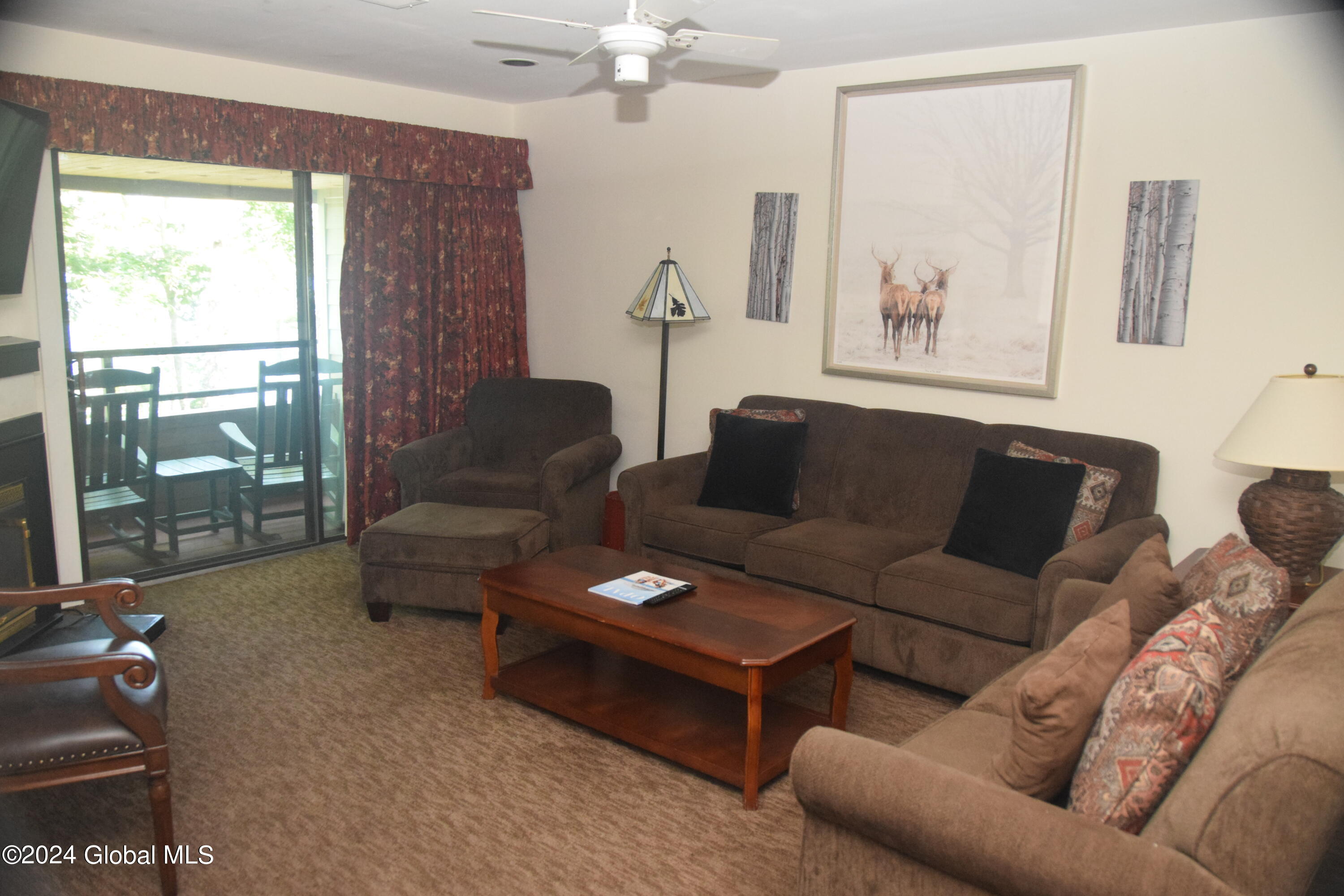 110 Sagamore Road, 5B6
