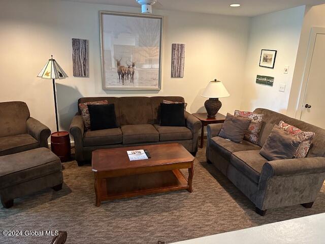 110 Sagamore Road, 5B6