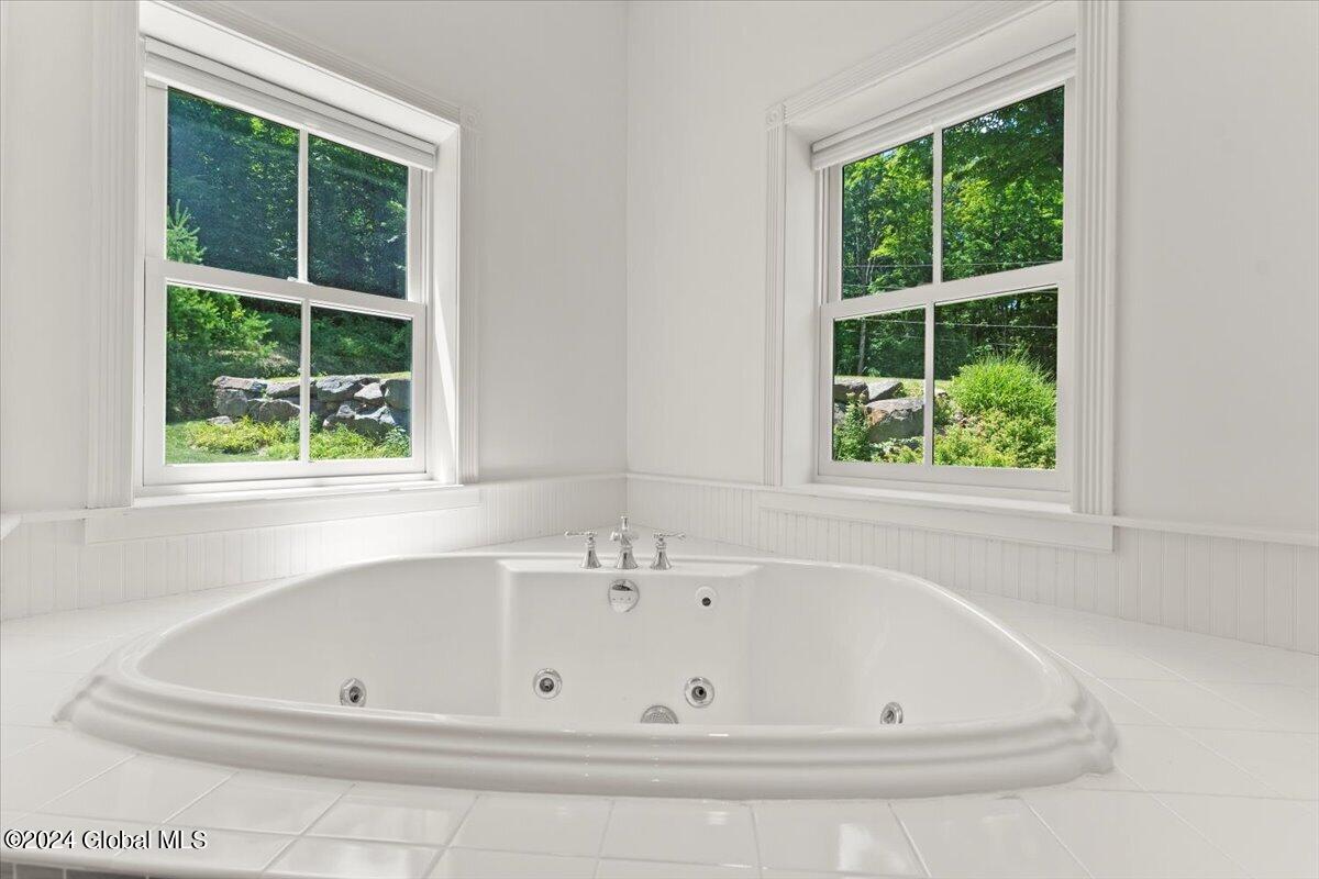 275 Lockhart Mountain Road