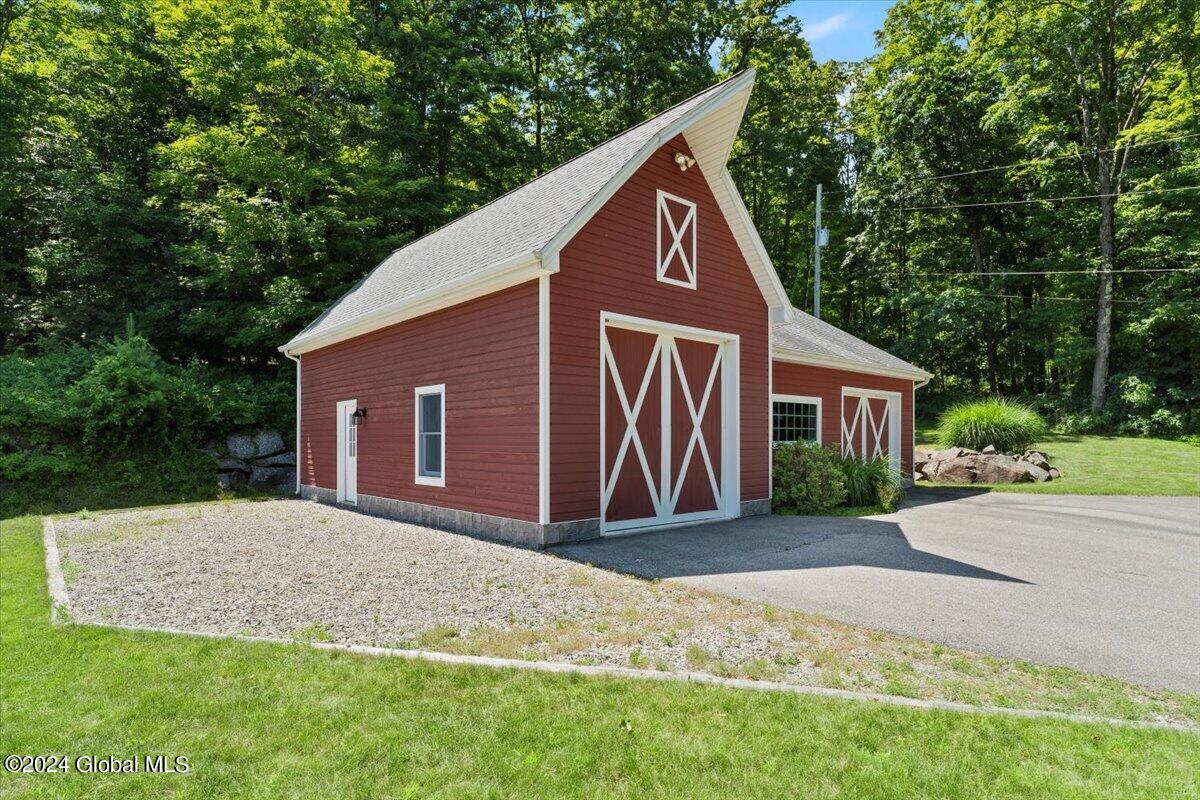 275 Lockhart Mountain Road