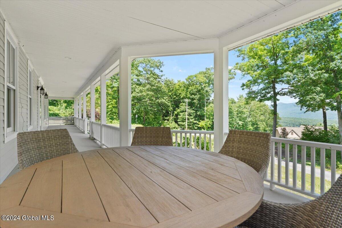 275 Lockhart Mountain Road
