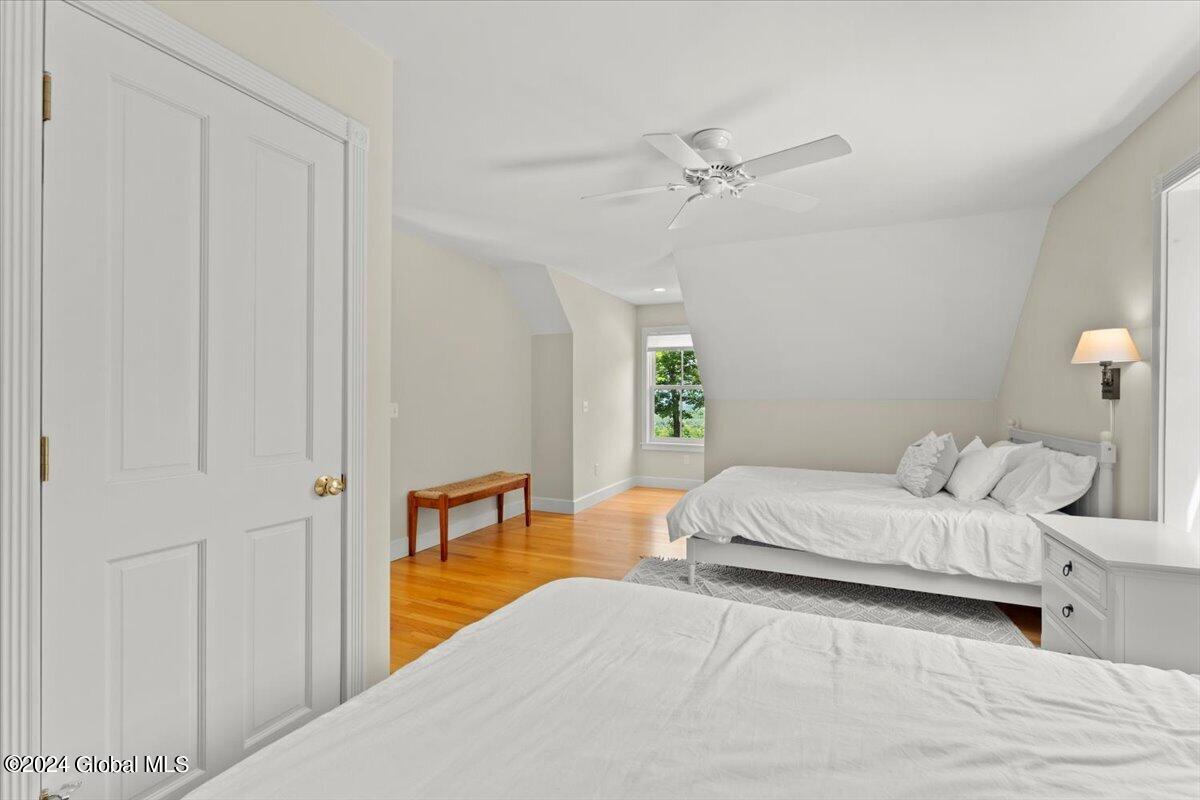 275 Lockhart Mountain Road