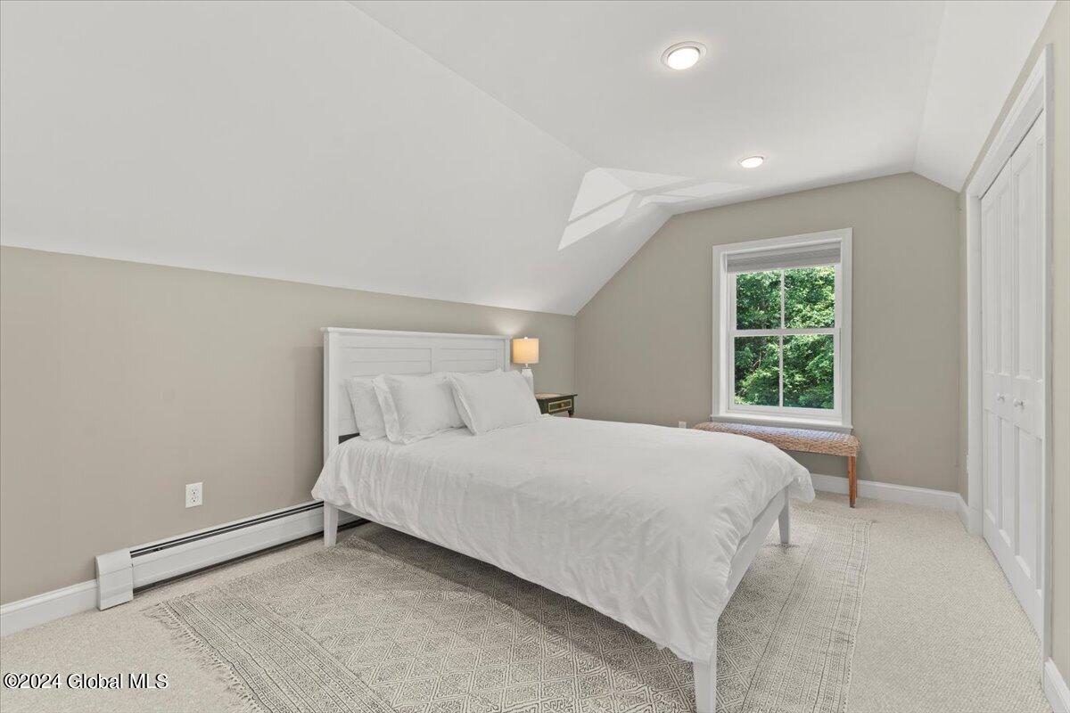 275 Lockhart Mountain Road