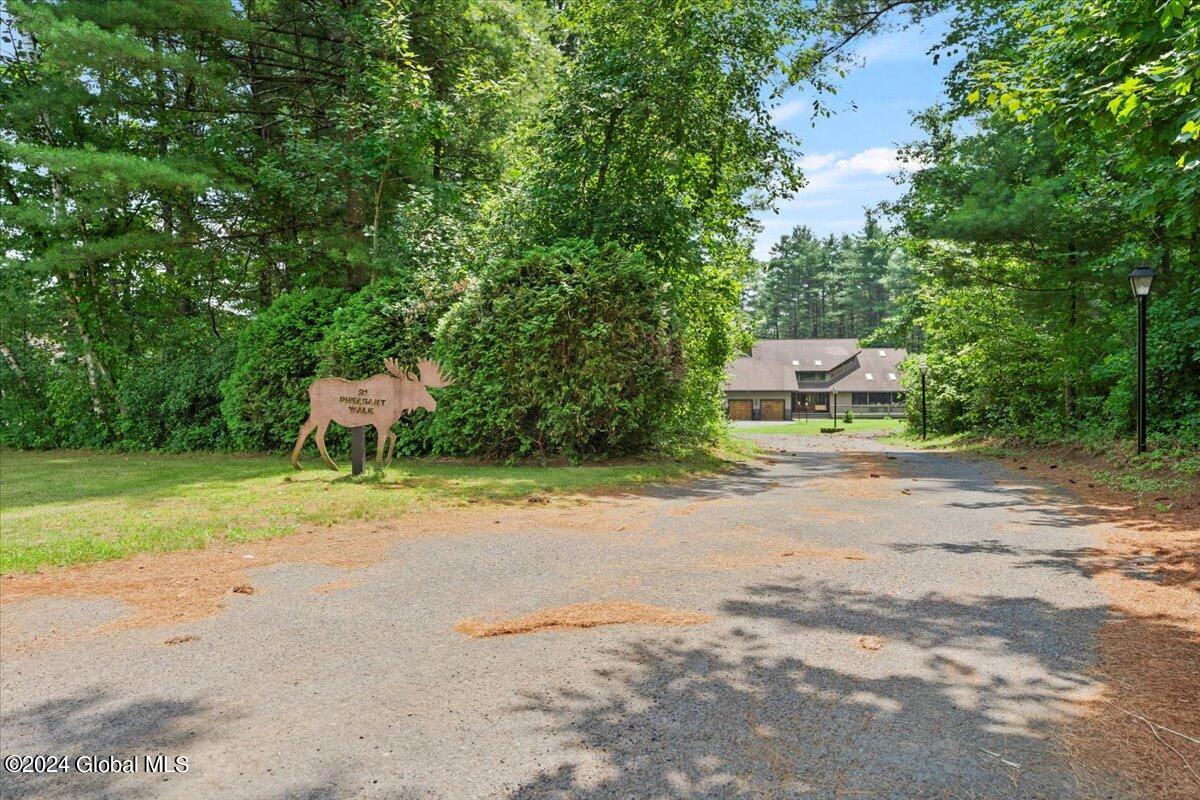 21 Pheasant Walk
