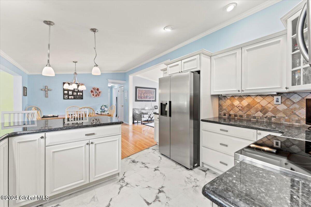 4 Kimberly Lane