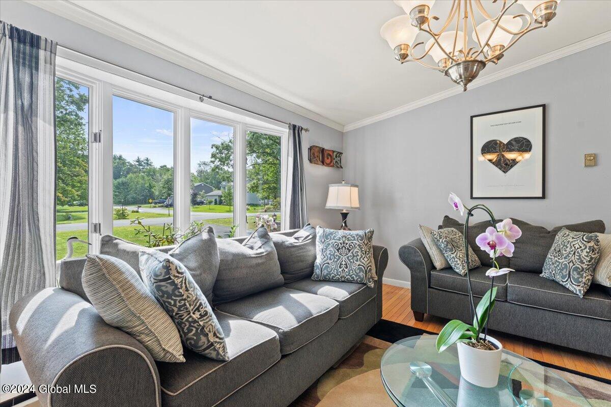 4 Kimberly Lane