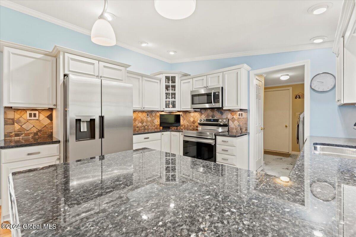 4 Kimberly Lane