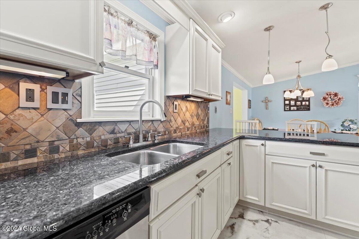 4 Kimberly Lane