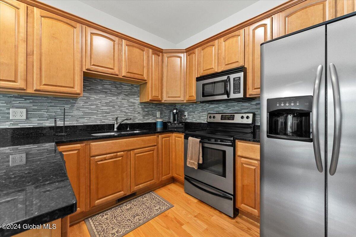3884 State Route 9L, Unit 1