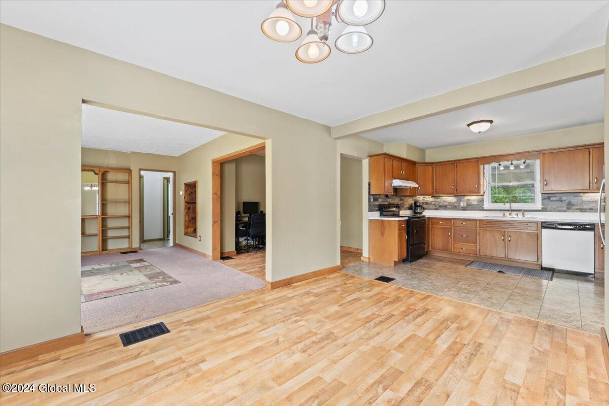 42 Feeder Dam Road