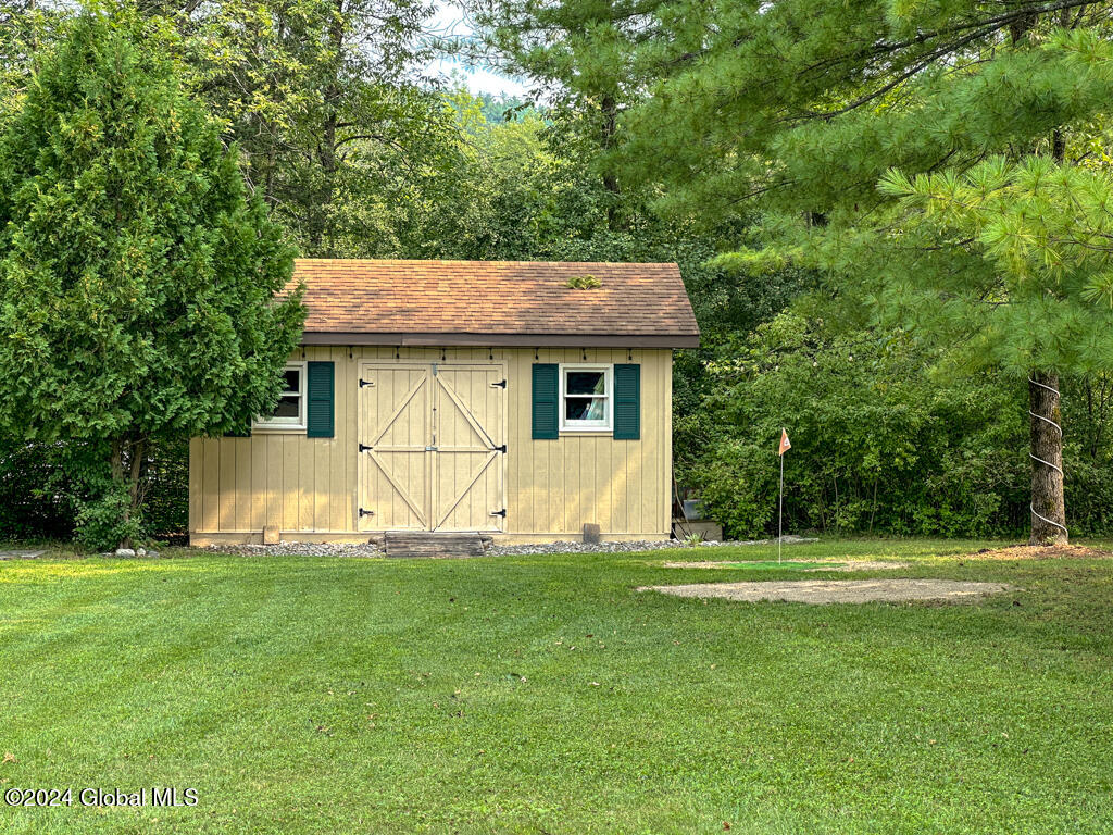 17 Mossy Point Road