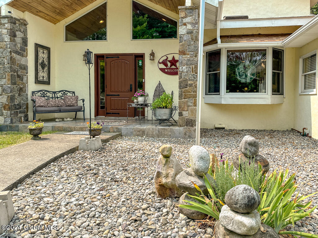 17 Mossy Point Road