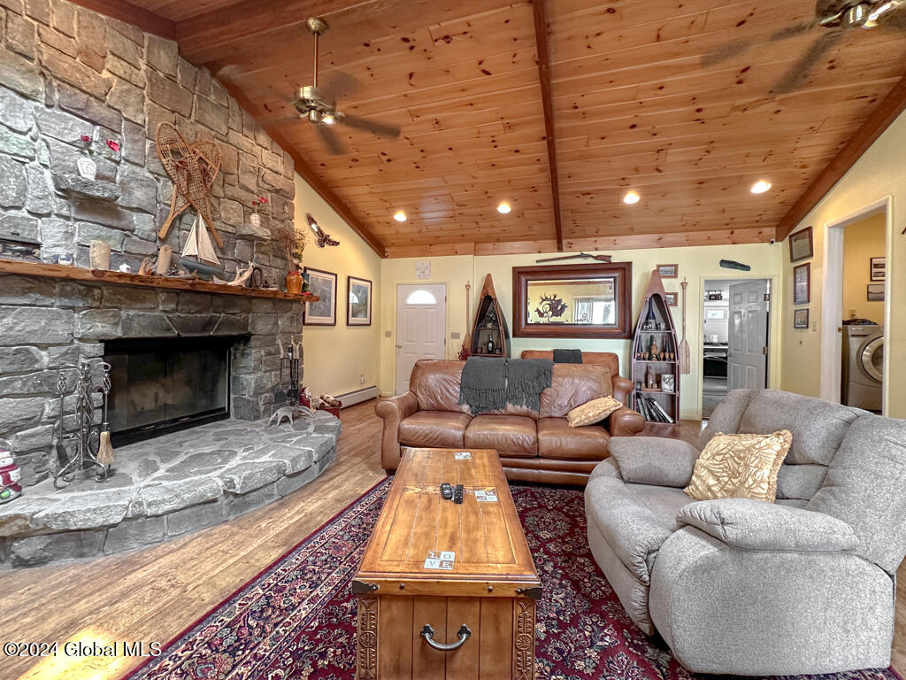 17 Mossy Point Road
