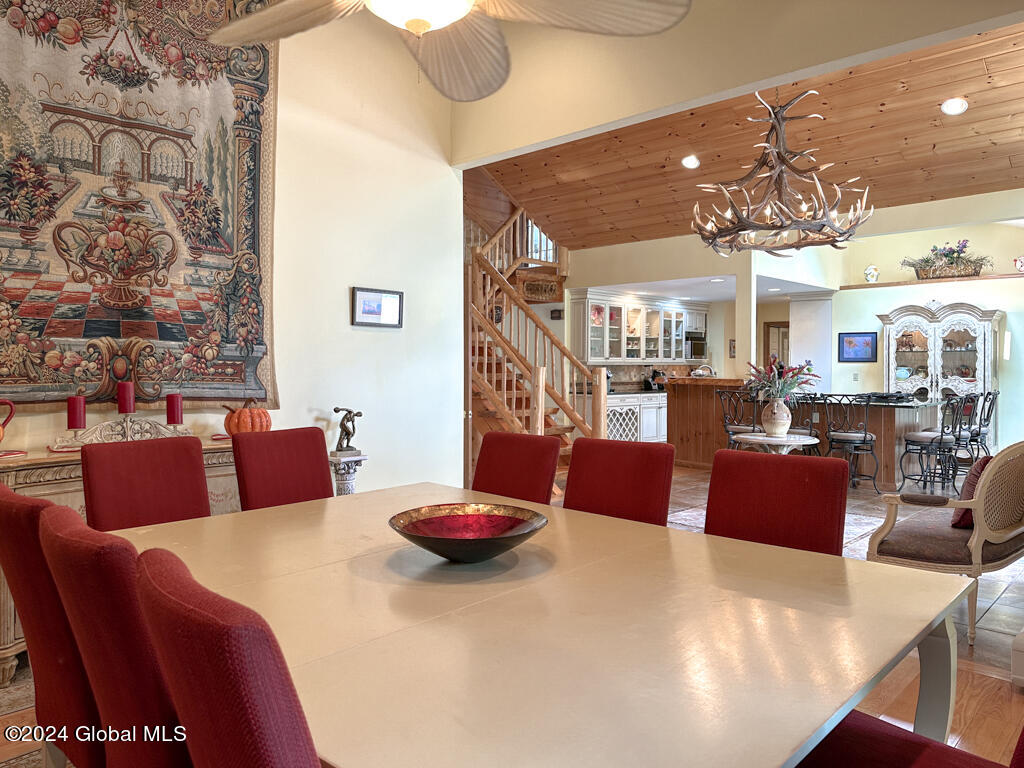 17 Mossy Point Road
