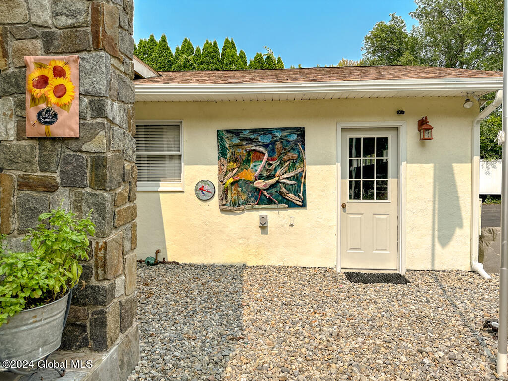 17 Mossy Point Road
