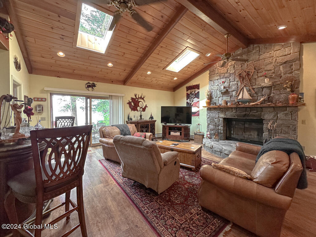 17 Mossy Point Road