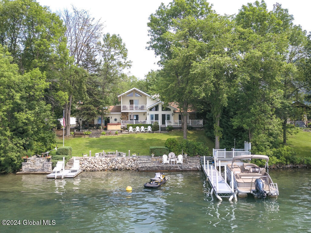 17 Mossy Point Road