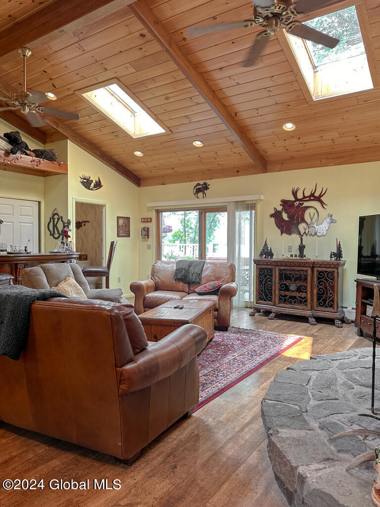 17 Mossy Point Road