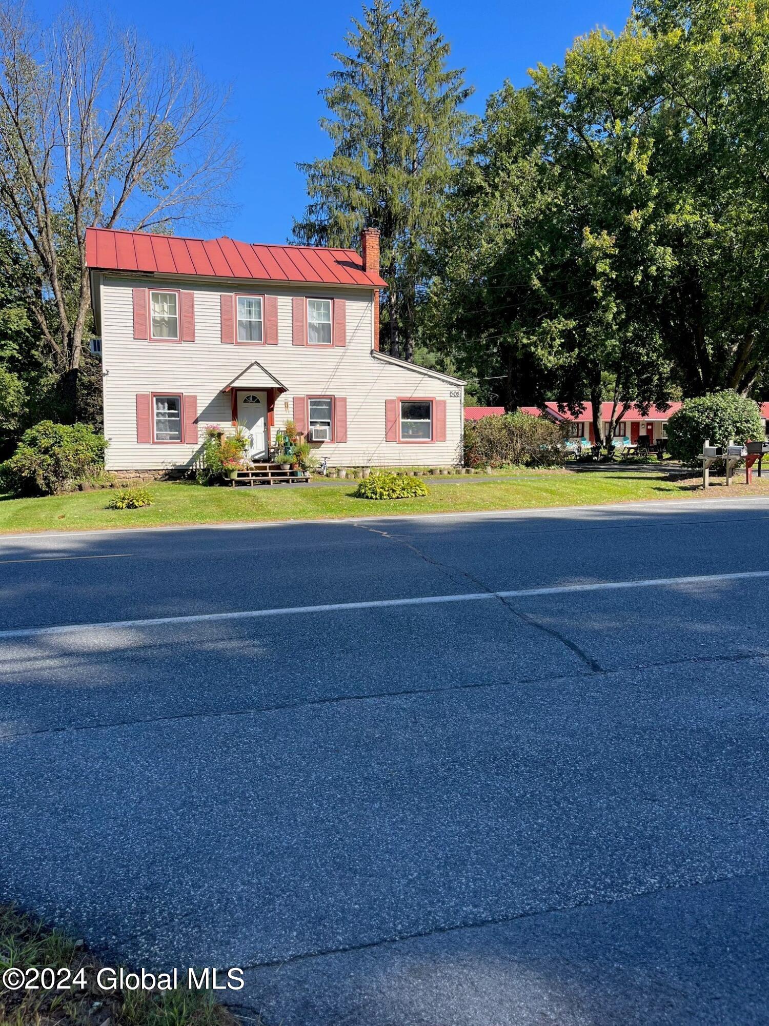 508 Lake Avenue