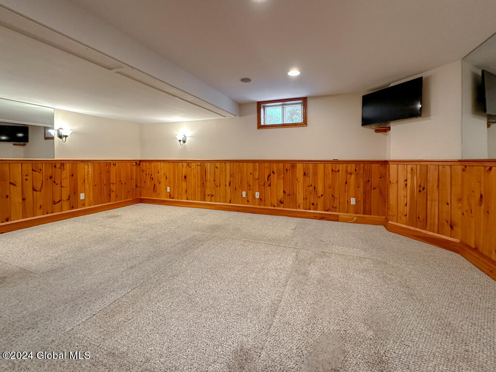 18 Oak Valley Way