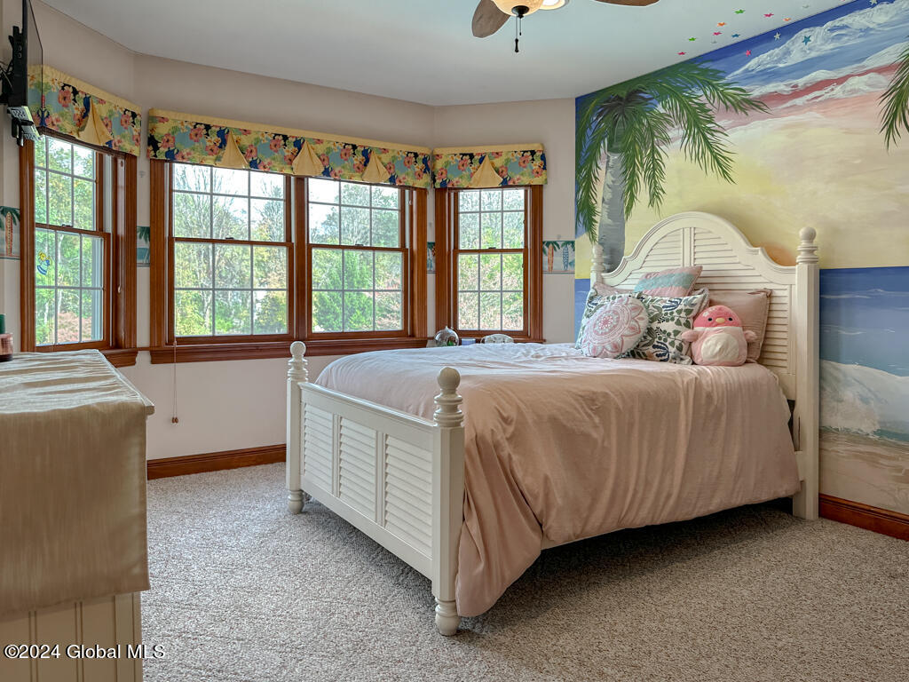18 Oak Valley Way