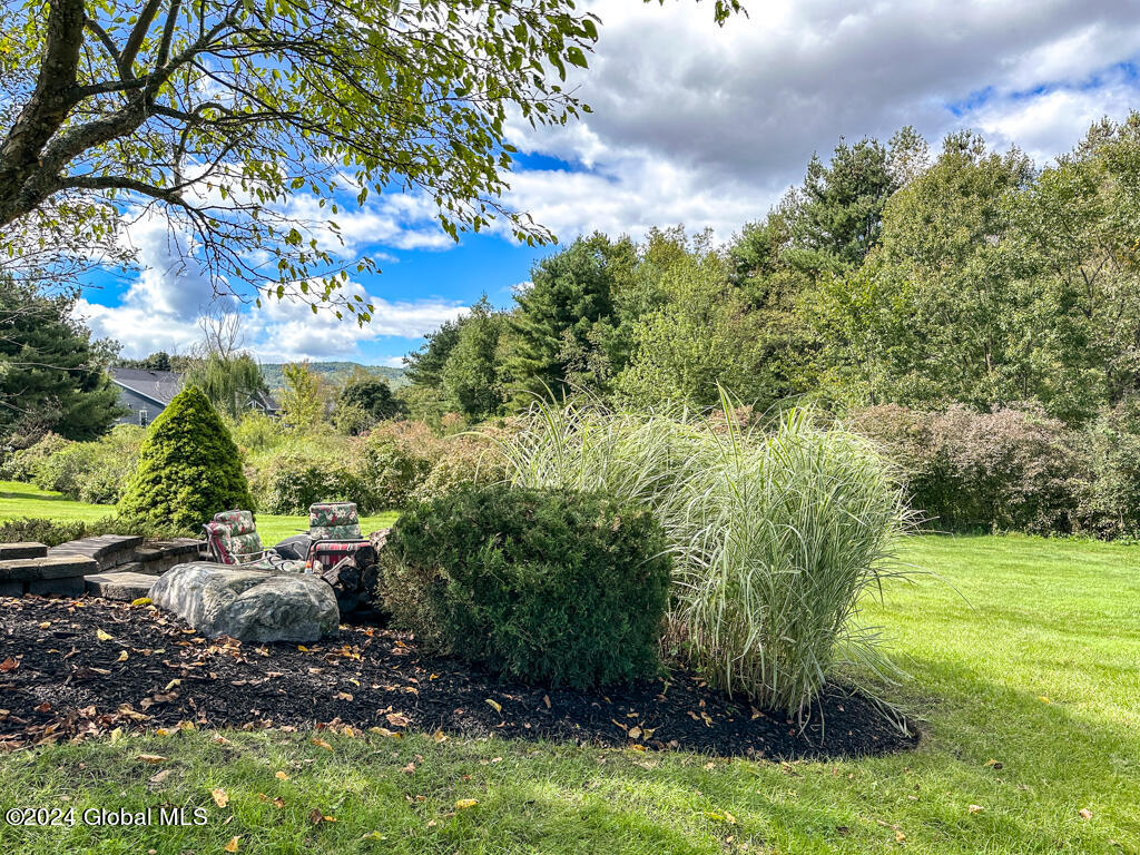 18 Oak Valley Way