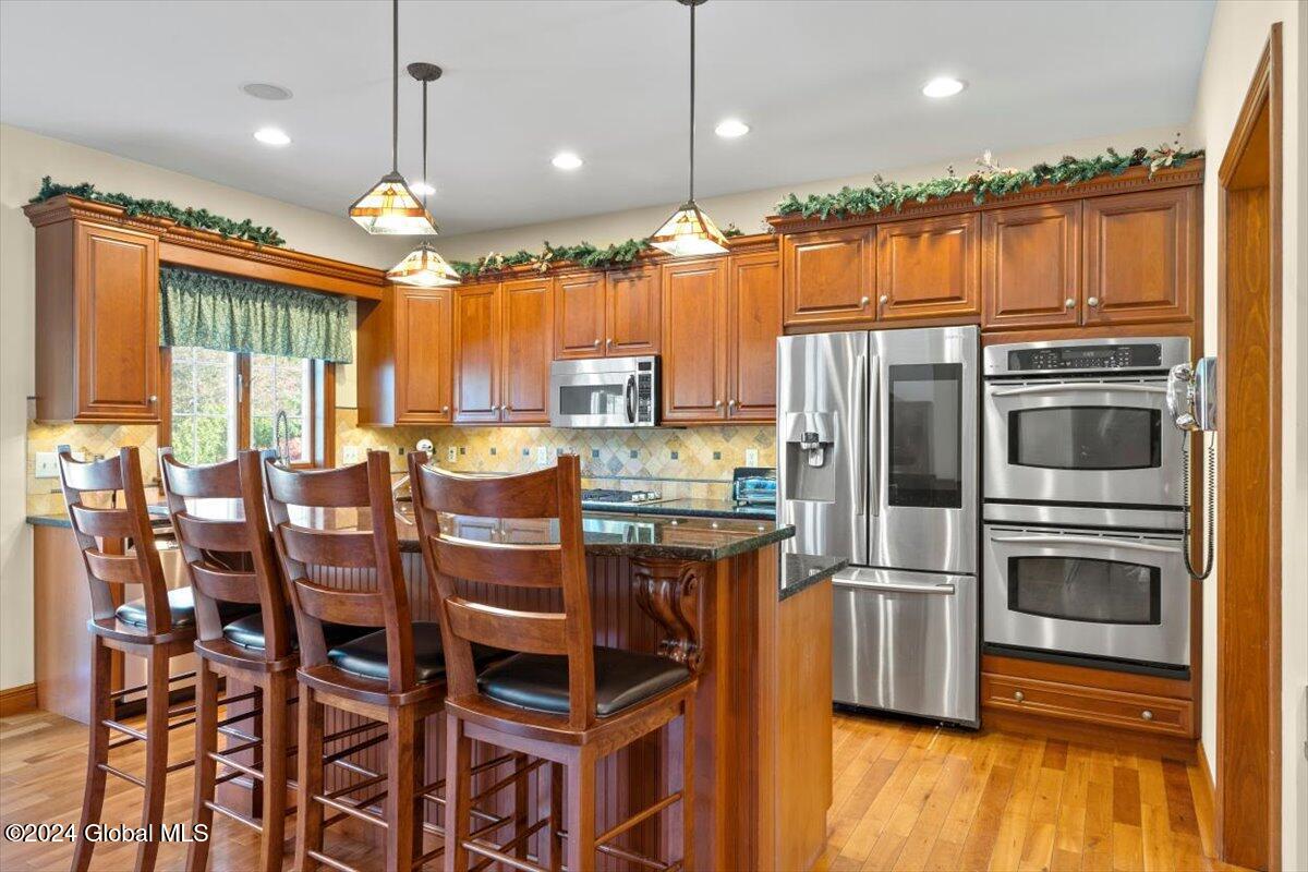 18 Oak Valley Way