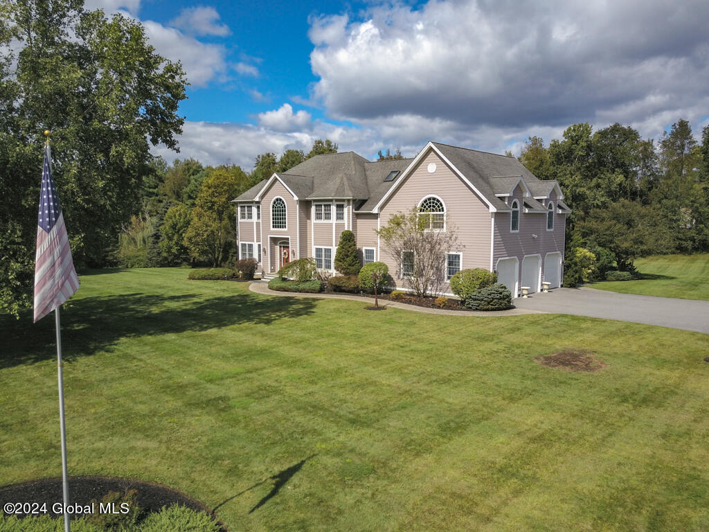 18 Oak Valley Way