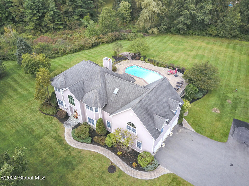 18 Oak Valley Way