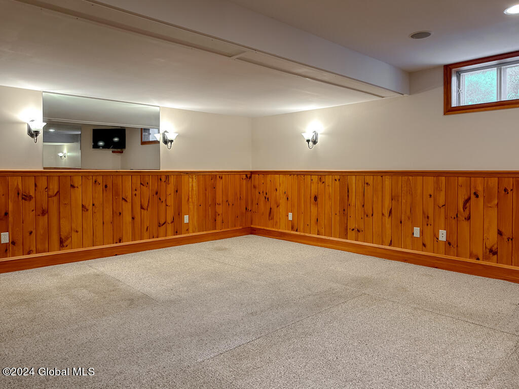 18 Oak Valley Way