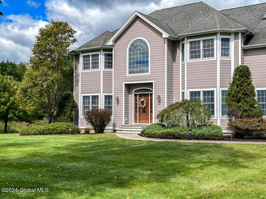 18 Oak Valley Way
